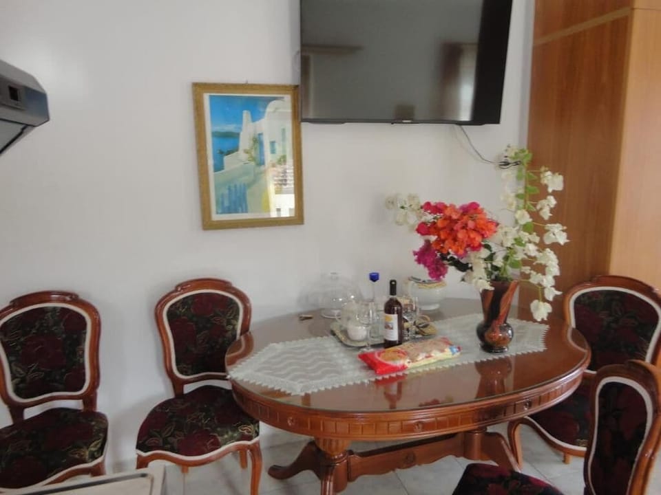 Superior Studio with two Balconies, (Sea View and Mountain View) | Private kitchen | Fridge, coffee/tea maker, electric kettle, cookware/dishes/utensils
