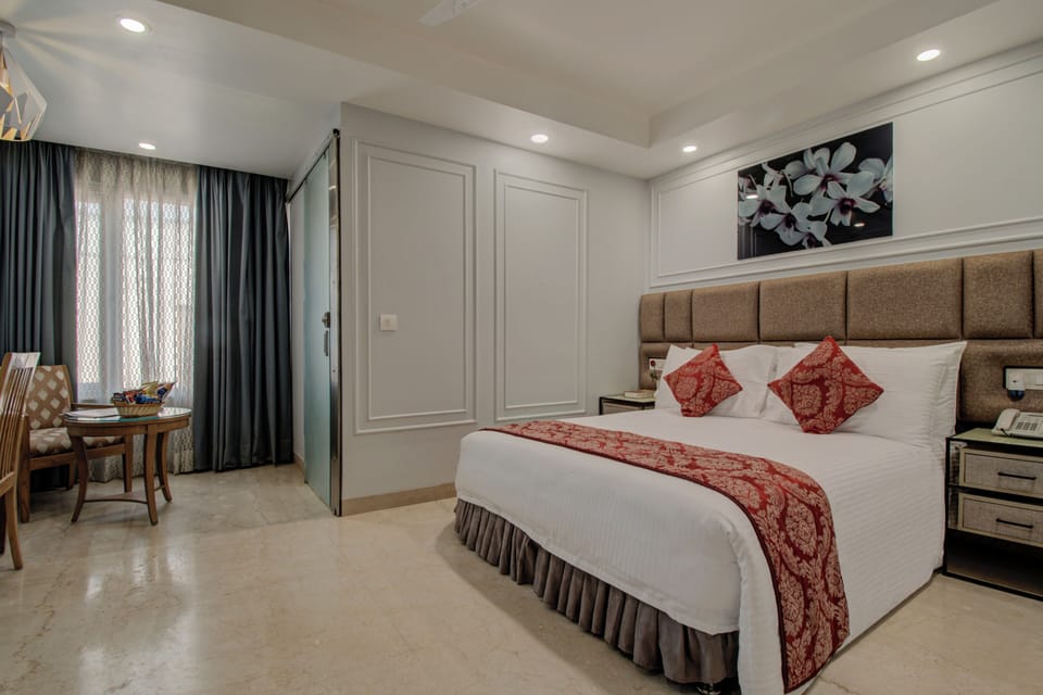 Executive Room | In-room safe, desk, iron/ironing board, free WiFi