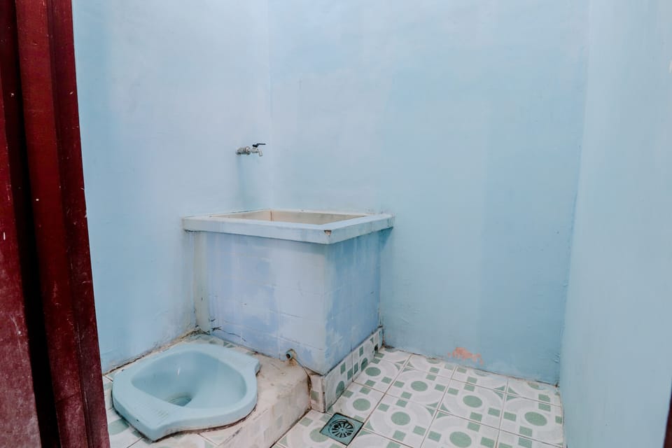 Superior Room | Bathroom | Shower, towels