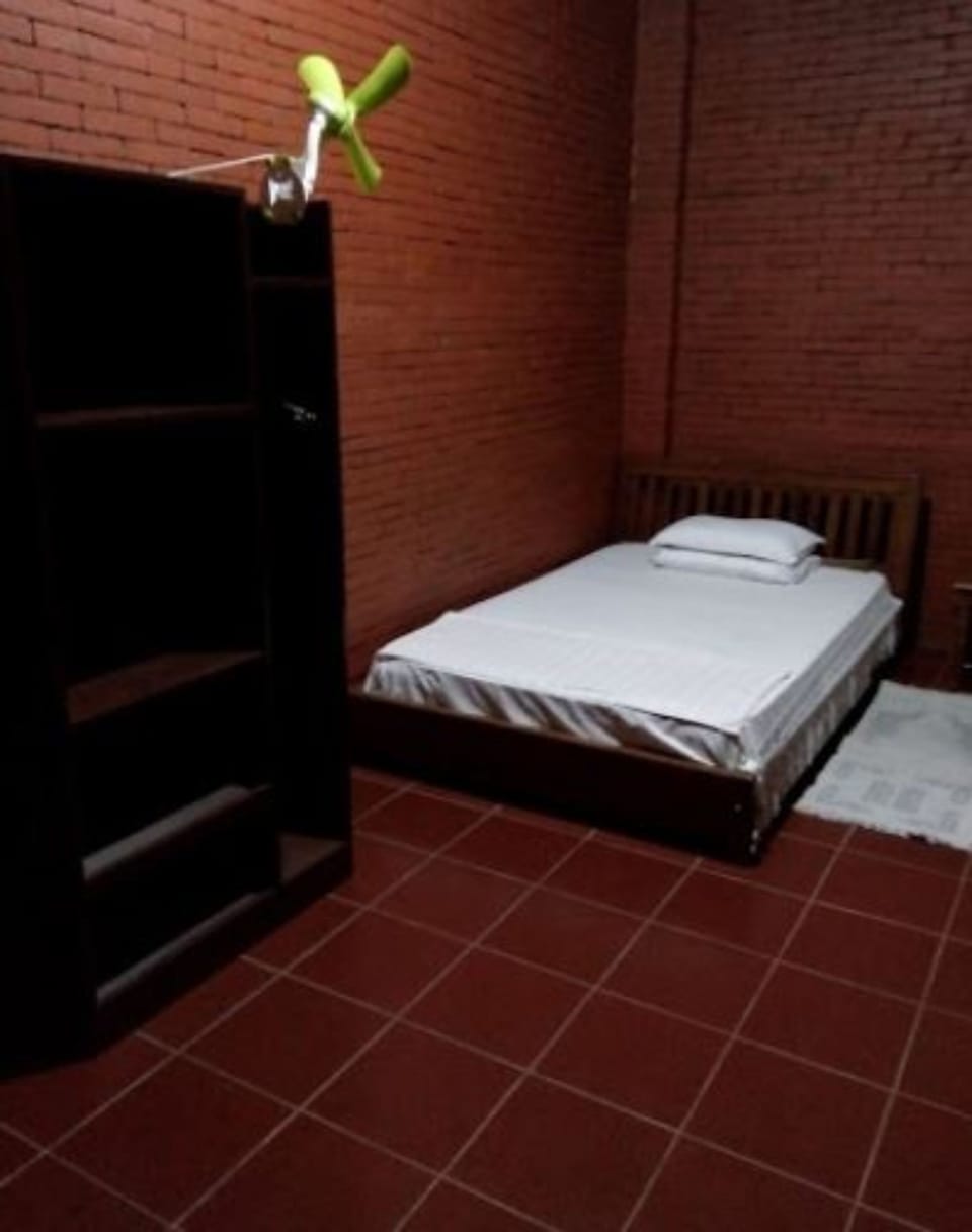 Standard Double Room | Bed sheets