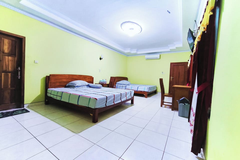 Deluxe Family Room | Bed sheets