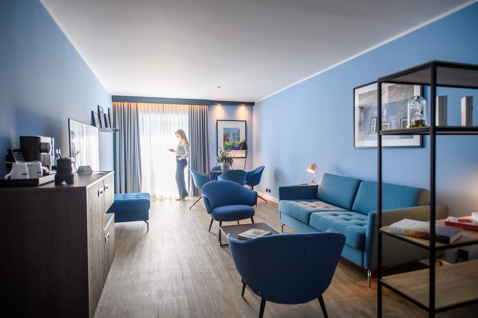 Suite, Multiple Beds | Hypo-allergenic bedding, in-room safe, desk, laptop workspace