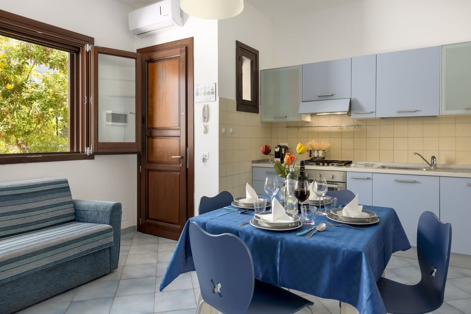 Apartment, 1 Bedroom | In-room dining
