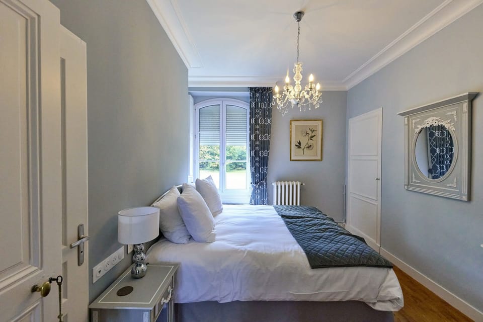 Classic Double Room, 1 King Bed, Garden View | Premium bedding, individually decorated, individually furnished, desk