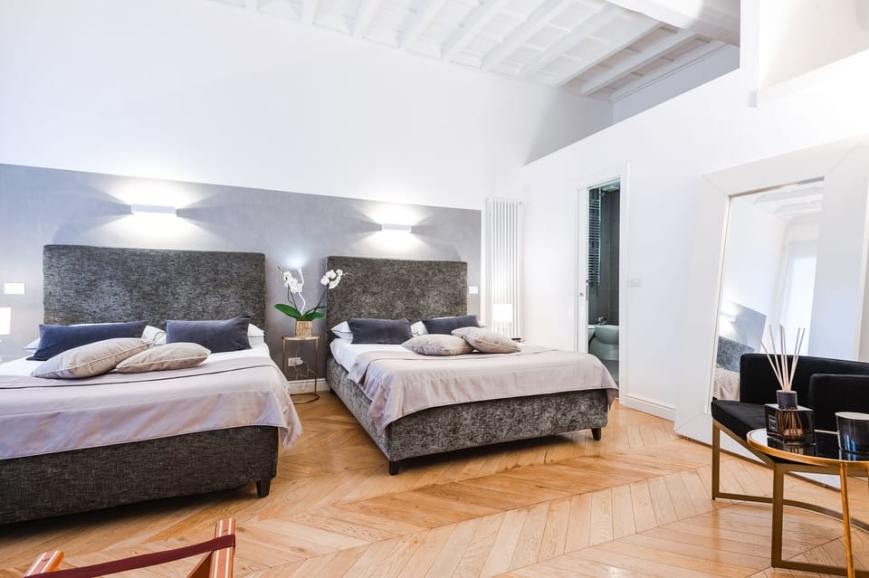 Luxury Suite | Premium bedding, down comforters, in-room safe, individually decorated