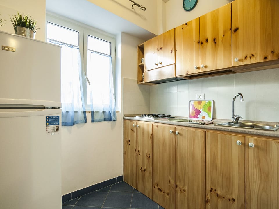 Studio | Private kitchen | Fridge, microwave, stovetop, espresso maker