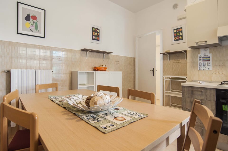 Apartment, 2 Bedrooms | In-room dining