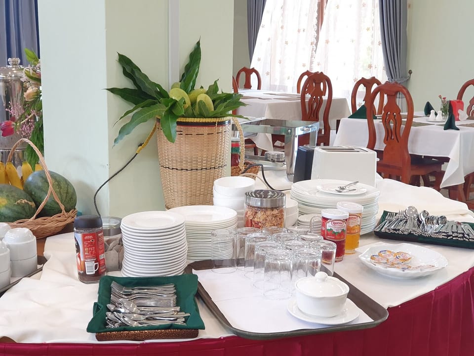 Daily continental breakfast for a fee