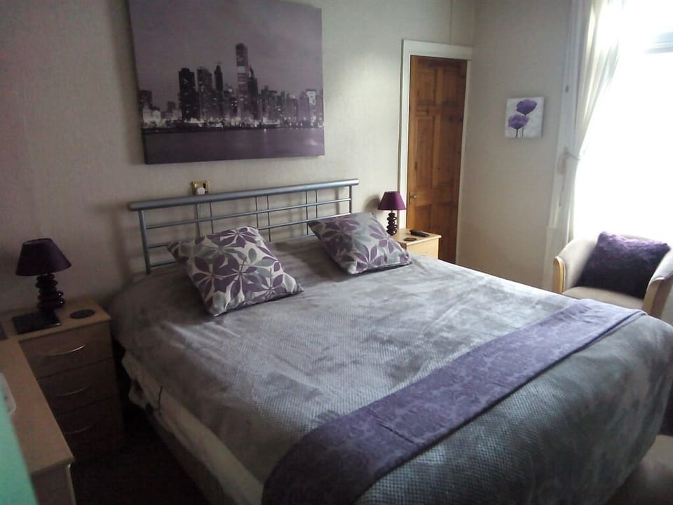 Double Room, Ensuite (Queensize)