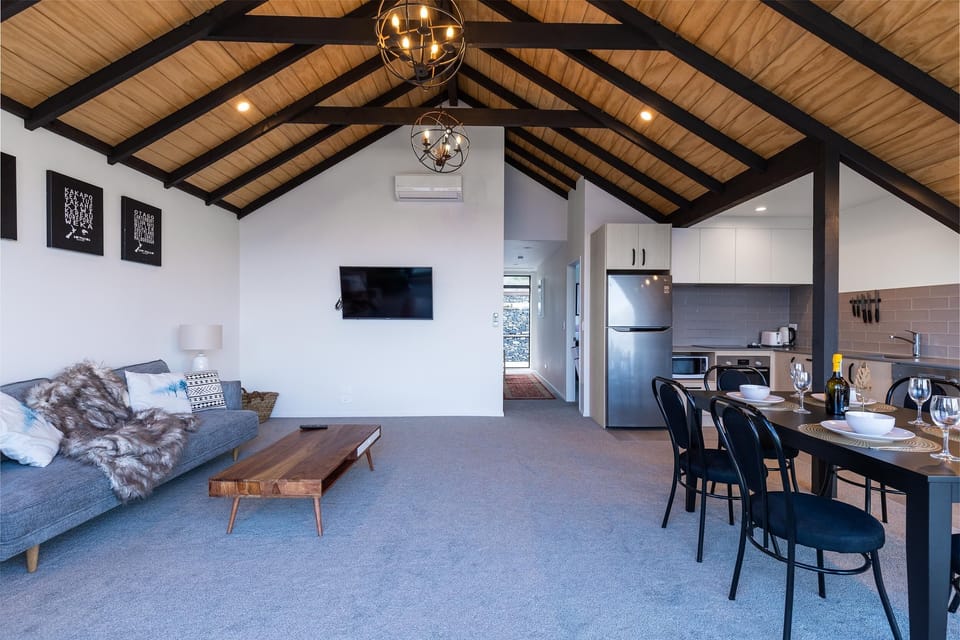 Private 2 Bedroom Apartment | Interior
