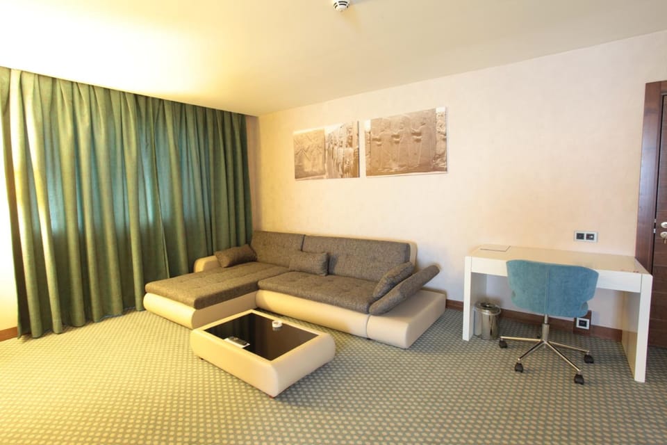 LCD TV, heated floors, computer monitors, printers