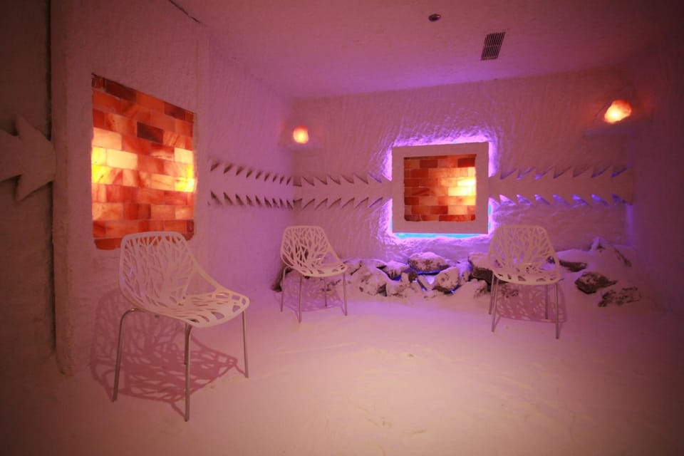 Sauna, steam room, massages