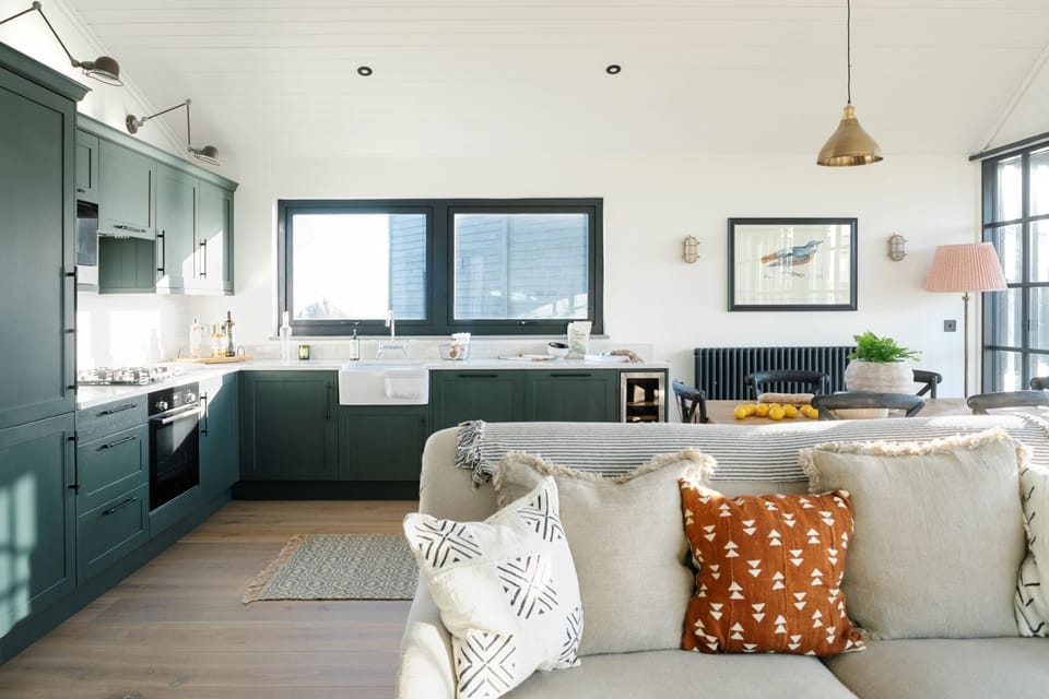 Fridge, microwave, stovetop, electric kettle