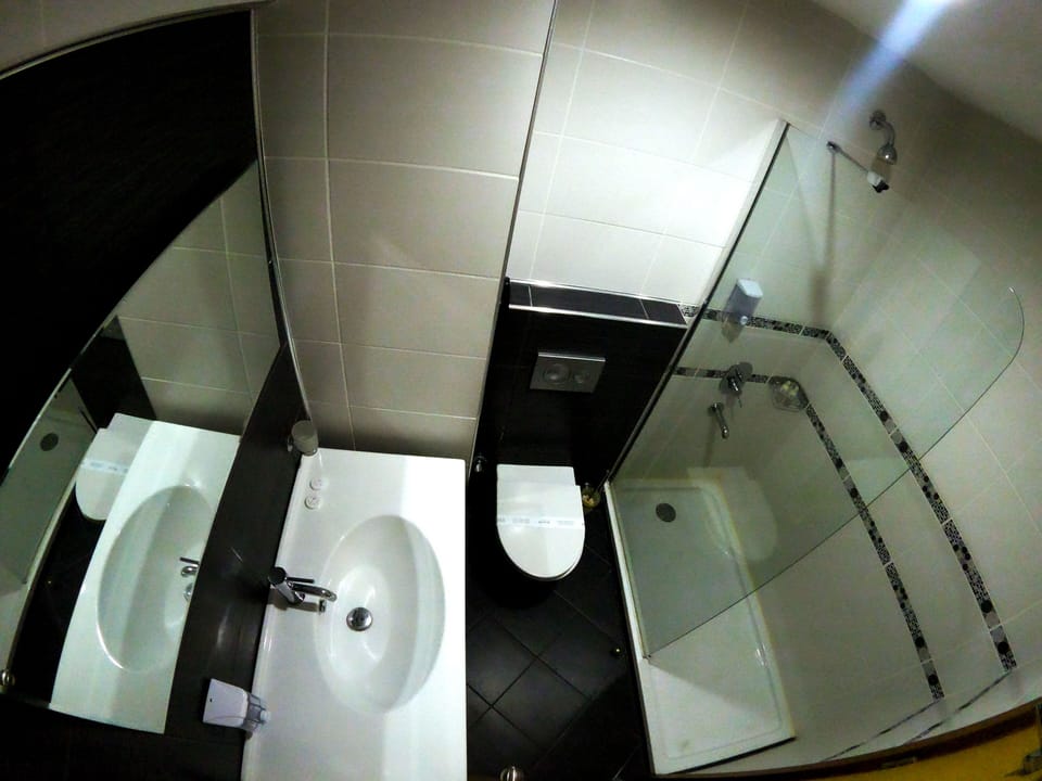 Shower, free toiletries, hair dryer, towels