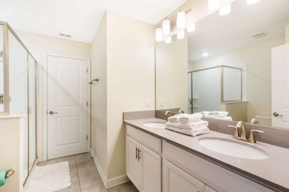 1669MVD Amazing Champions Gate 8 Bedroom 5 Bed Villa by RedAwning Villa in Osceola County