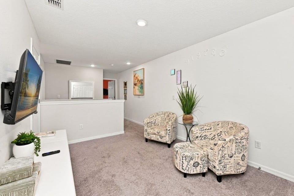 Townhome, 5 Bedrooms | Interior