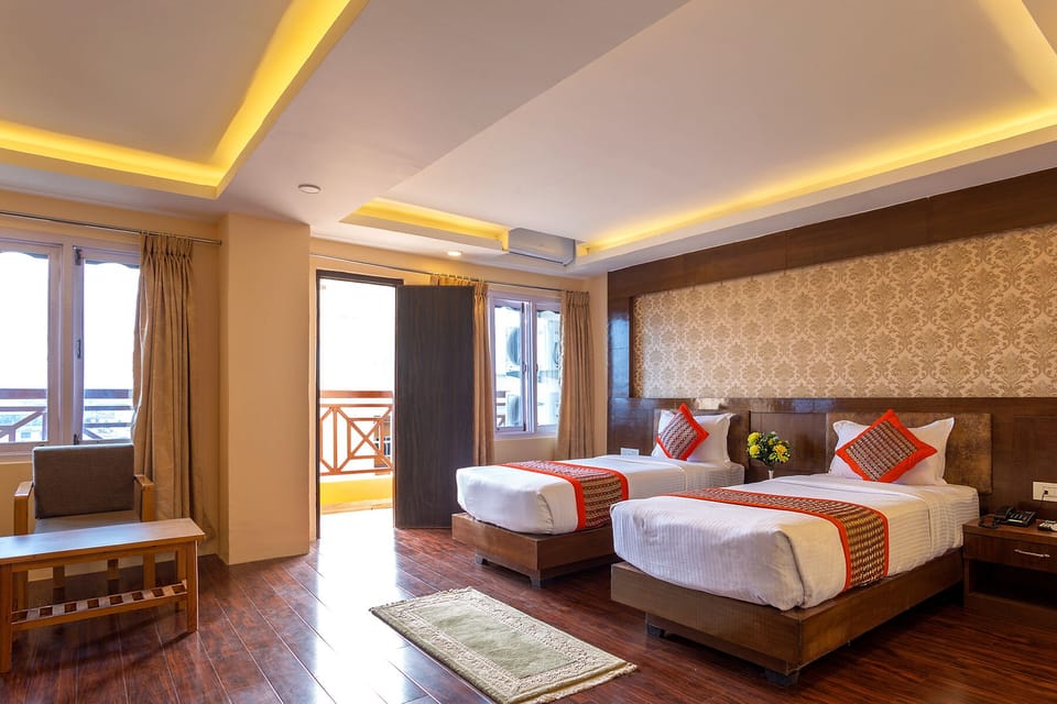 Superior Twin Room | Minibar, in-room safe, desk, soundproofing