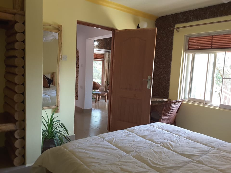 Superior Suite | Free WiFi, bed sheets