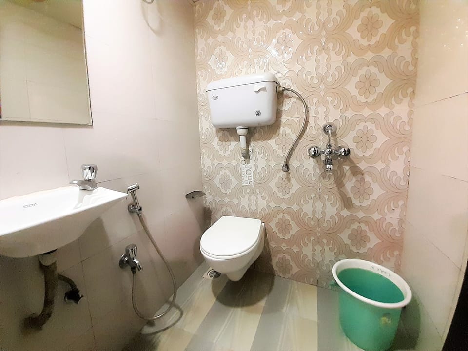 Hexa Adnoc Hotel in Mumbai