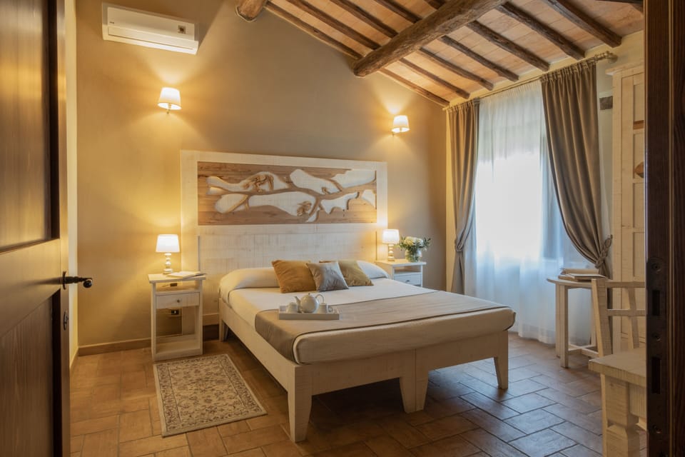 Superior Double Room | Minibar, desk, free WiFi