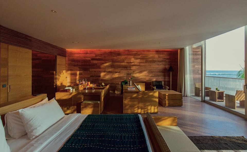Oceanfront Studio | Beach/ocean view