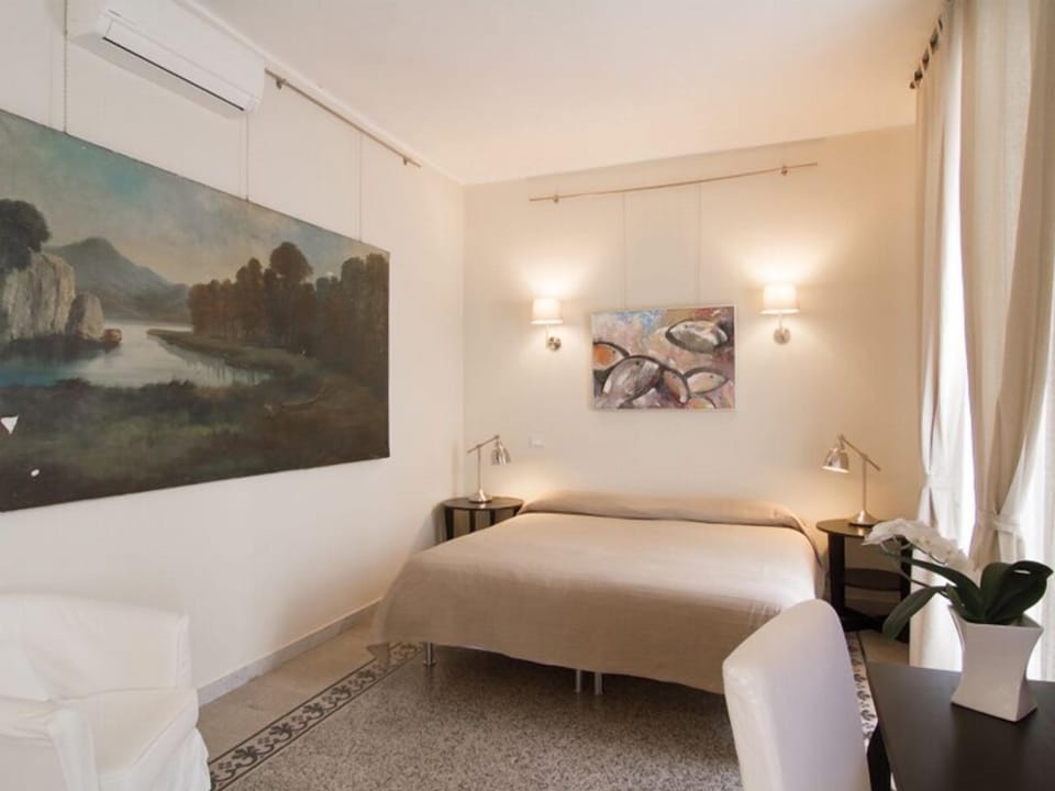 Superior Double or Twin Room with Sofa Bed and City View (Suite) | Free WiFi, bed sheets