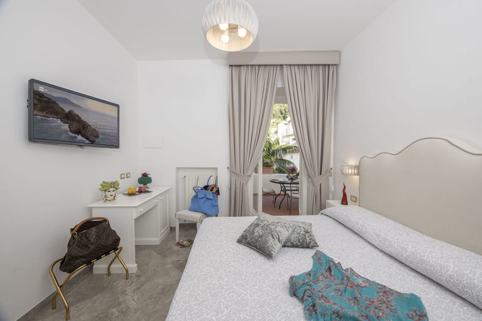 Deluxe Double Room (Room 1) | Balcony