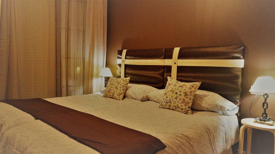 Down comforters, Tempur-Pedic beds, individually decorated, desk