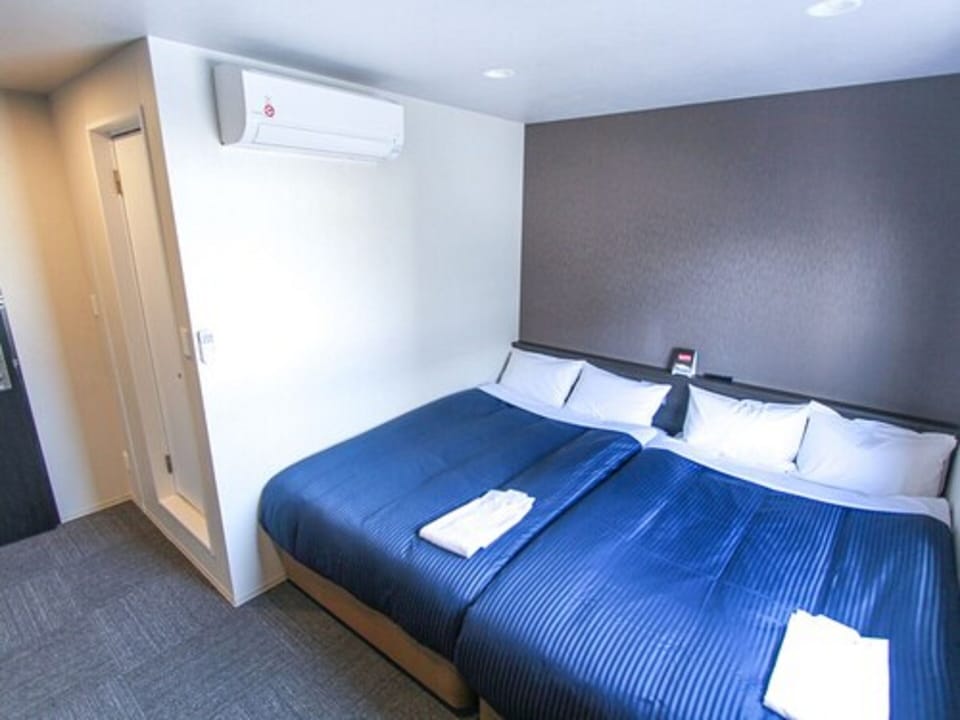 Desk, WiFi (free), bed sheets