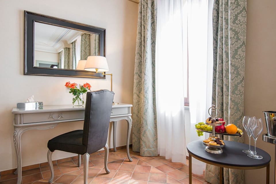 Honeymoon Double Room | Living area | 36-inch plasma TV with satellite channels, TV