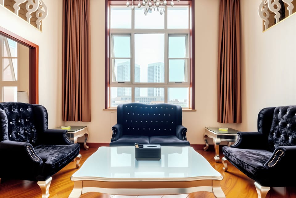 Suite | Living area | Flat-screen TV, pay movies
