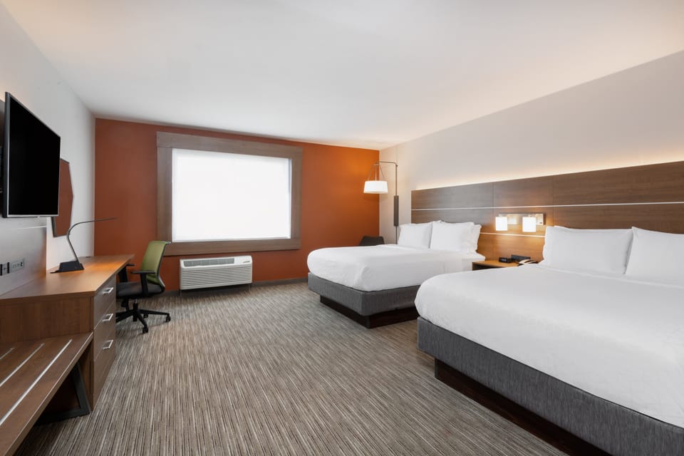 1 bedroom, in-room safe, desk, laptop workspace