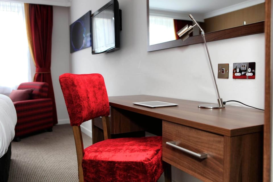 In-room safe, desk, blackout drapes, soundproofing