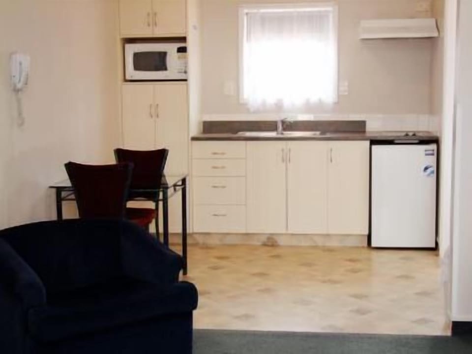 Twin Studio | Iron/ironing board, free WiFi, bed sheets