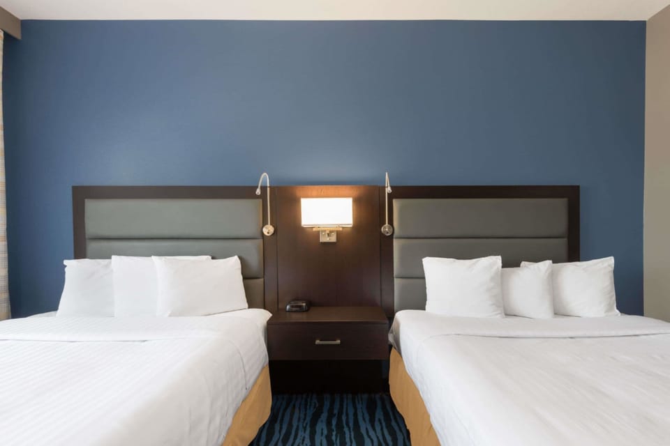 Premium bedding, pillowtop beds, in-room safe, desk