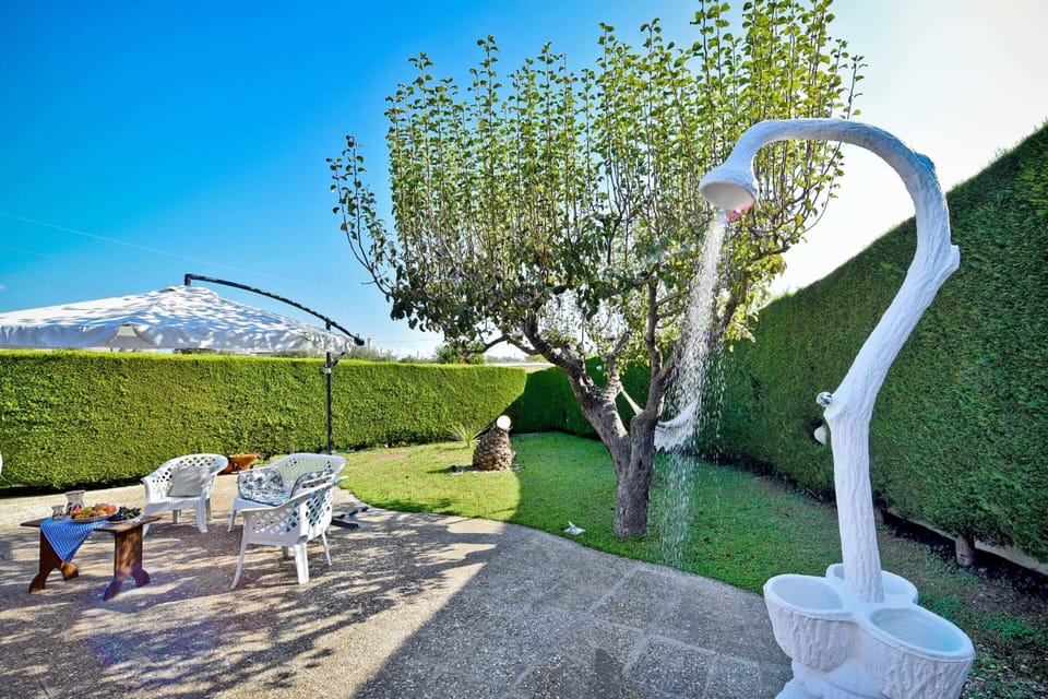 Villa, 3 Bedrooms | Property grounds