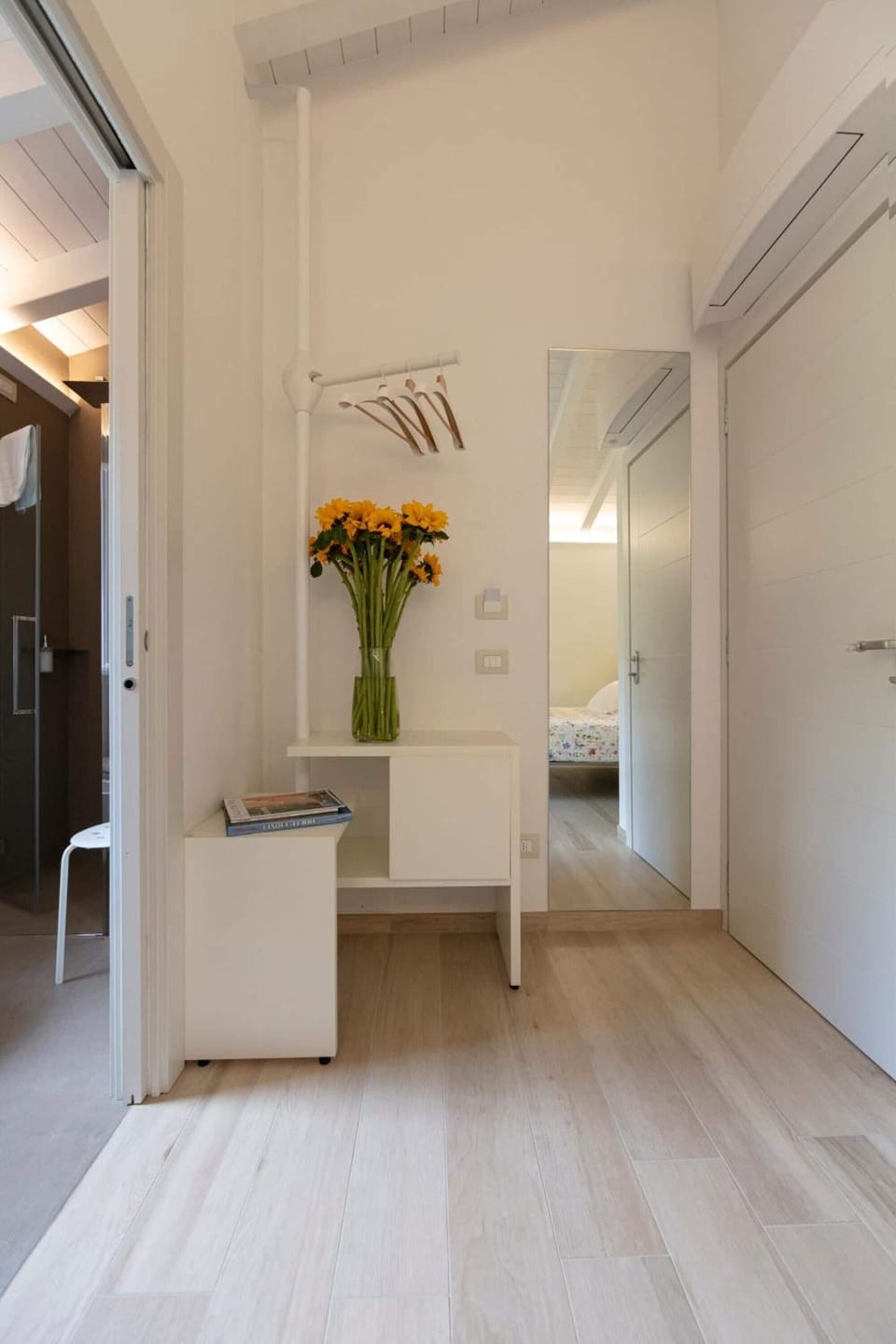 Standard Room, Ground Floor | Minibar, in-room safe, desk, laptop workspace