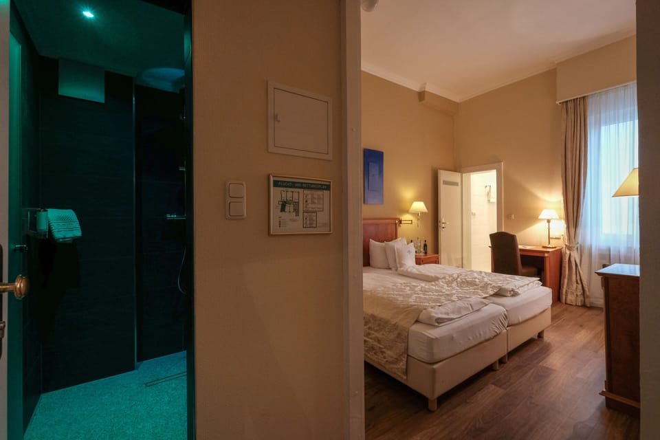 Basic Double Room | Hypo-allergenic bedding, minibar, in-room safe, individually decorated