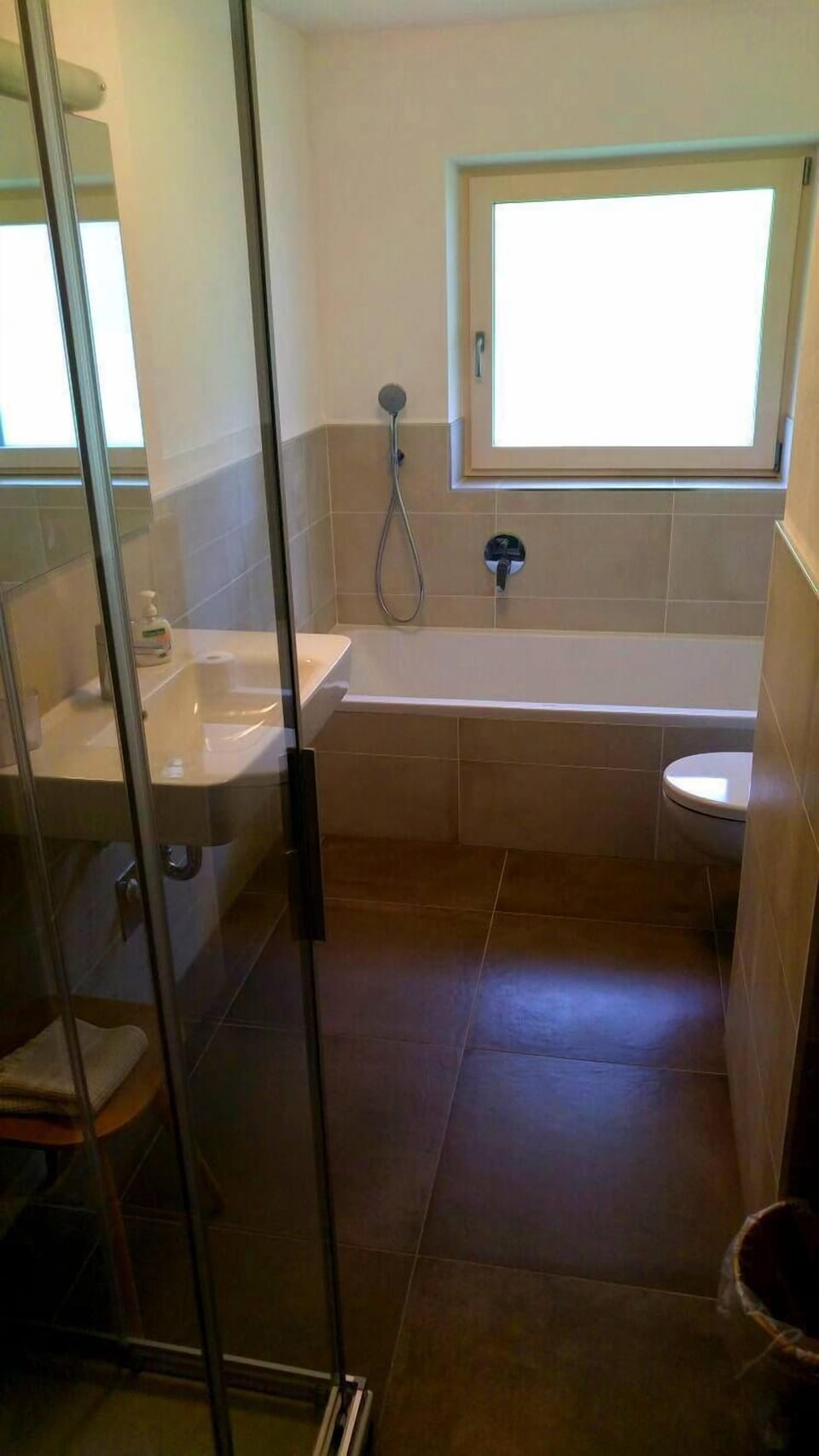 Superior Apartment | Bathroom | Deep soaking tub, hair dryer, bidet, heated floors (bathroom)