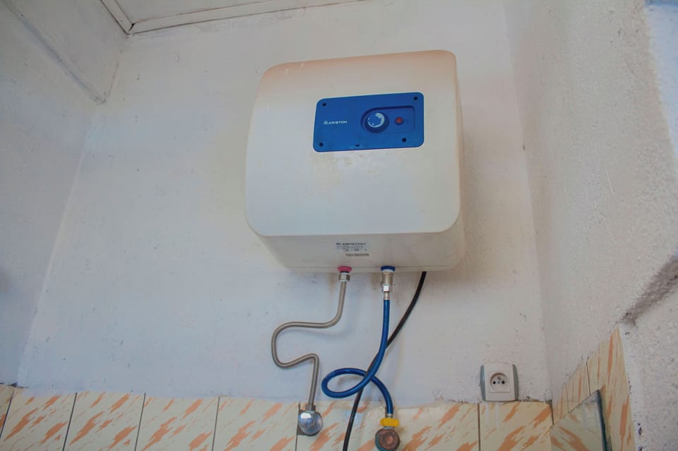 Basic Double Room | Bathroom | Hair dryer (on request), towels, soap, shampoo