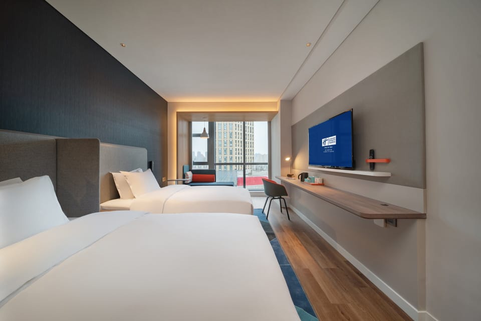 Standard Room, 2 Twin Beds | Soundproofing, iron/ironing board