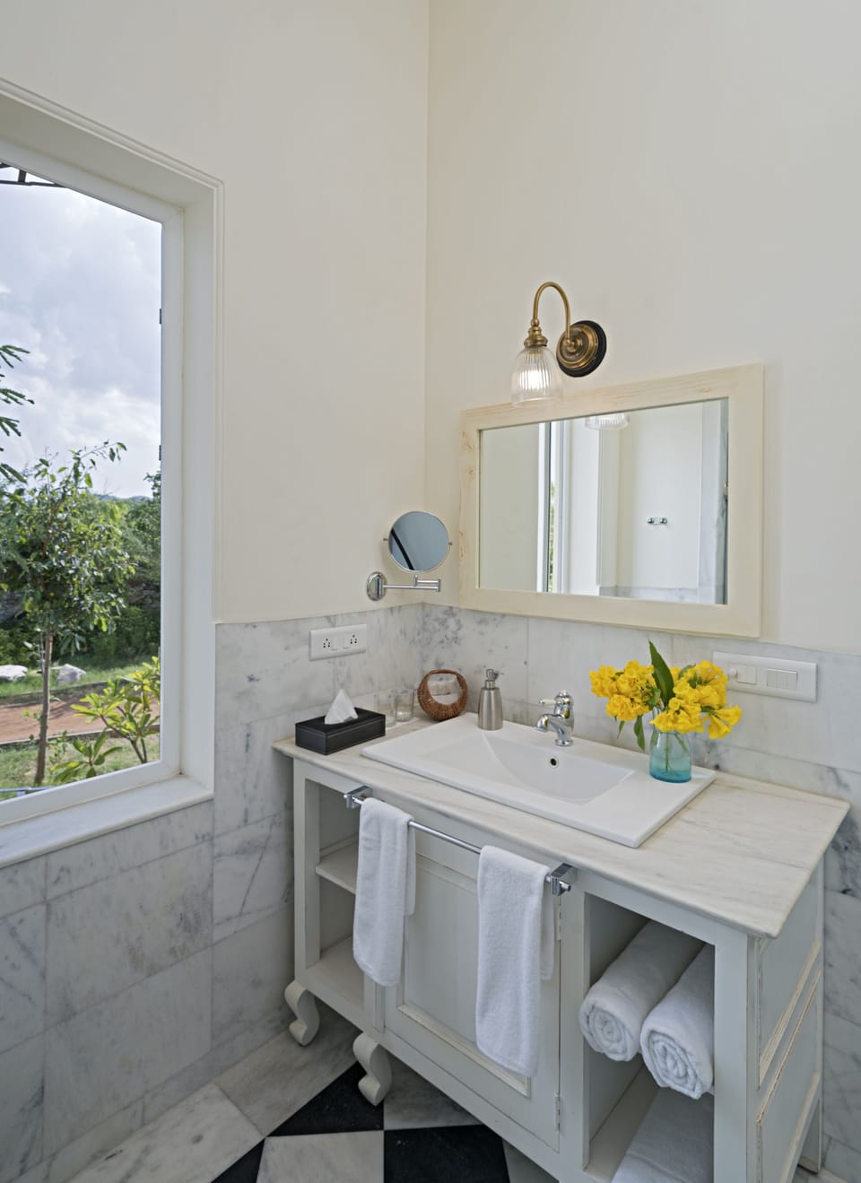 Shower, free toiletries, hair dryer, bathrobes
