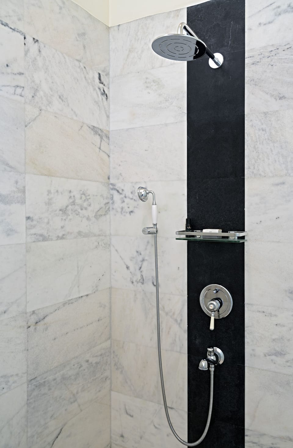 Shower, free toiletries, hair dryer, bathrobes