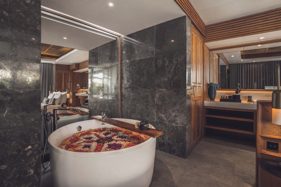 One Bedroom Villa with Private Pool | Bathroom | Separate tub and shower, rainfall showerhead, free toiletries
