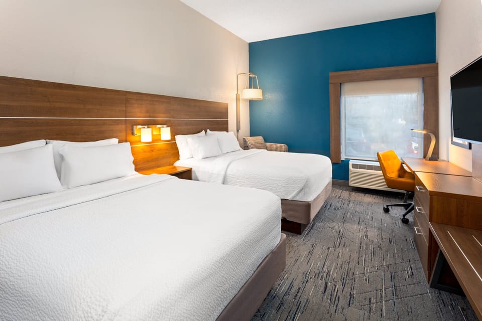 Premium bedding, pillowtop beds, in-room safe, desk
