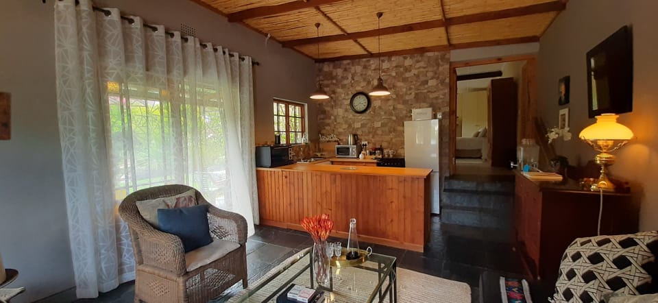 Family Cottage, 1 Bedroom | Lounge