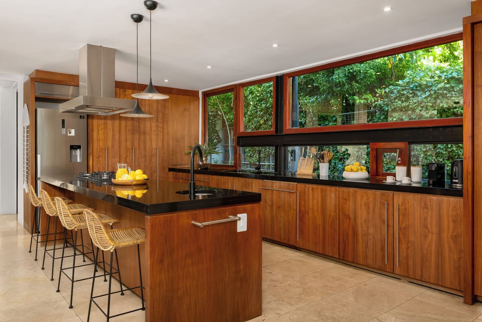 Luxury House, 5 Bedrooms | Private kitchen