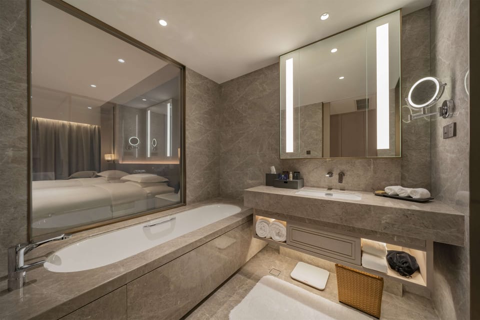 DoubleTree by Hilton Shenzhen Nanshan Hotel & Residences Hotel in Shenzhen