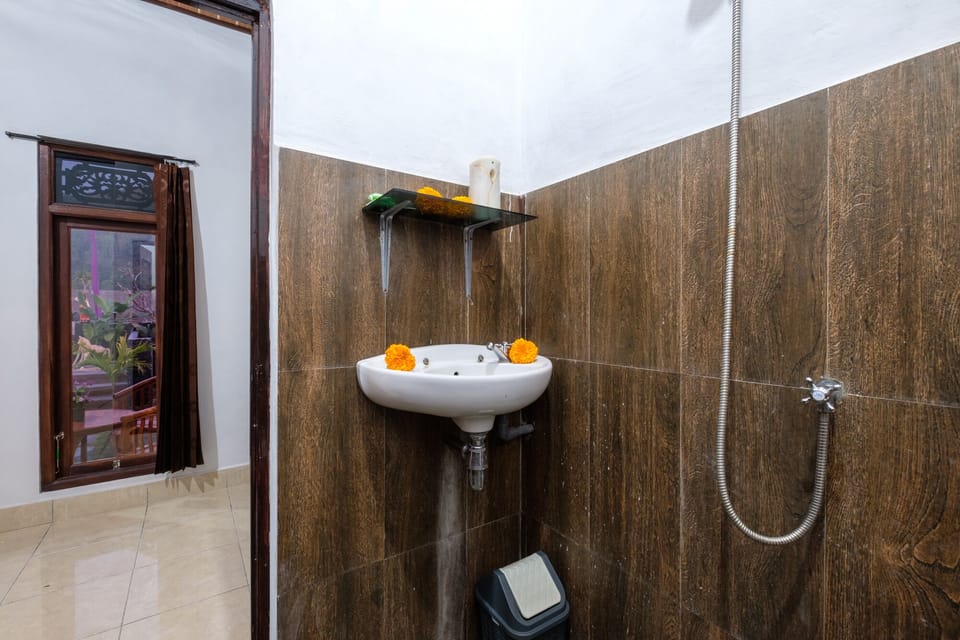 Traditional Double Room | Bathroom sink