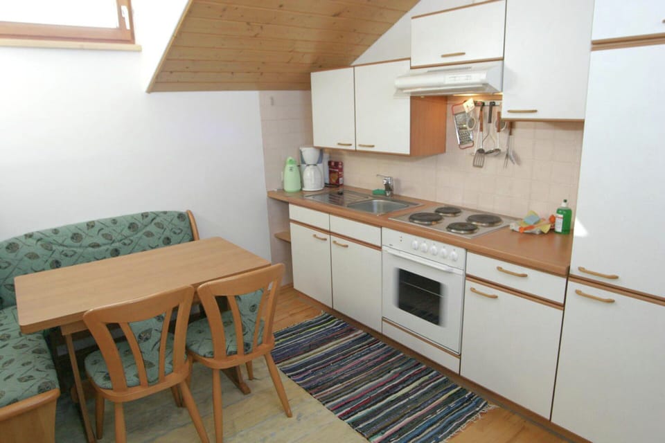 House | Private kitchen | Highchair
